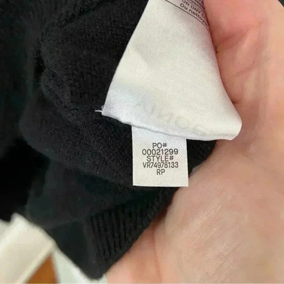 NWT Vince 100% Cashmere Weekend V-Neck Sweater size XL - Picture 7 of 11